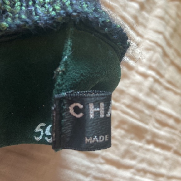 Chanel women’s Lambskin Gloves. NWOT - Picture 7 of 12